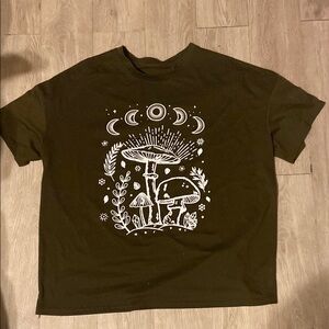 SHEIN Dark Green  and White Short Sleeve Tee - Well Loved but in Good Condition